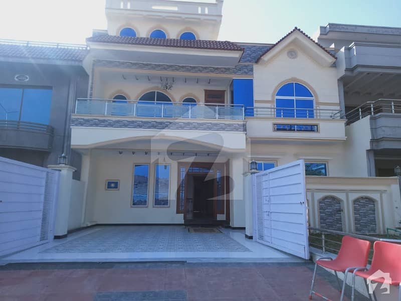 Main Double Road 35x70 Brand New House For Sale