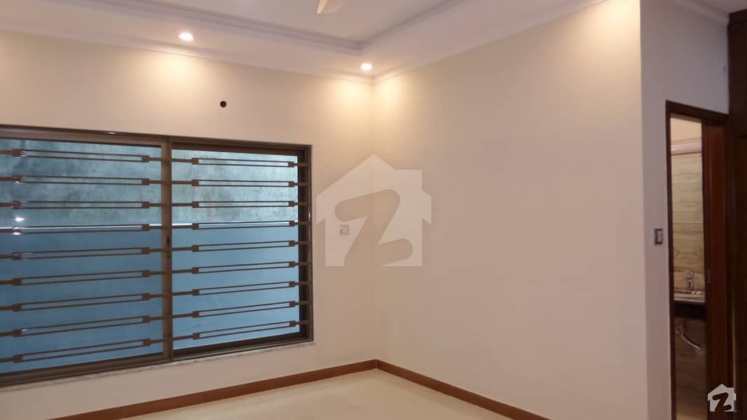 Sugra Tower Flat Available For Sale Sugra Tower Flat Available For Sale
