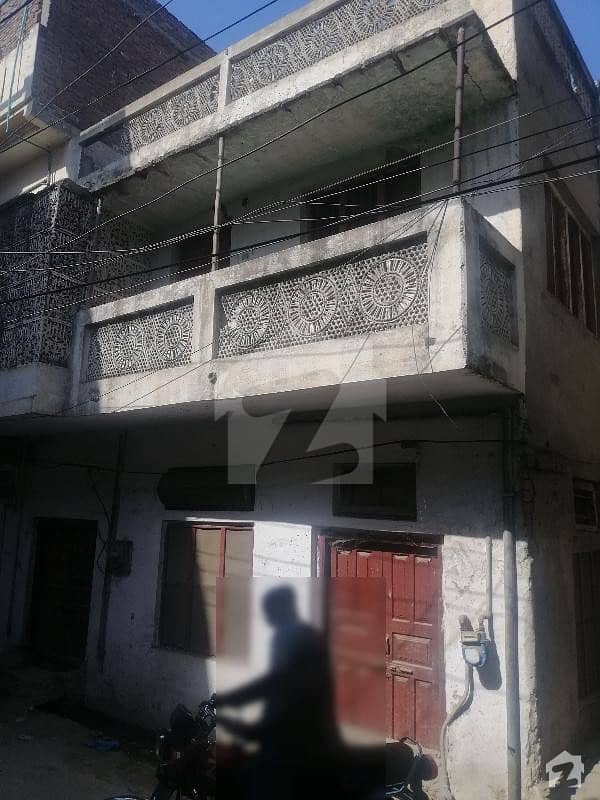 مشین محلہ نمبر 3 مشین محلہ جہلم میں 1 کمرے کا 4 مرلہ مکان 40 لاکھ میں برائے فروخت۔