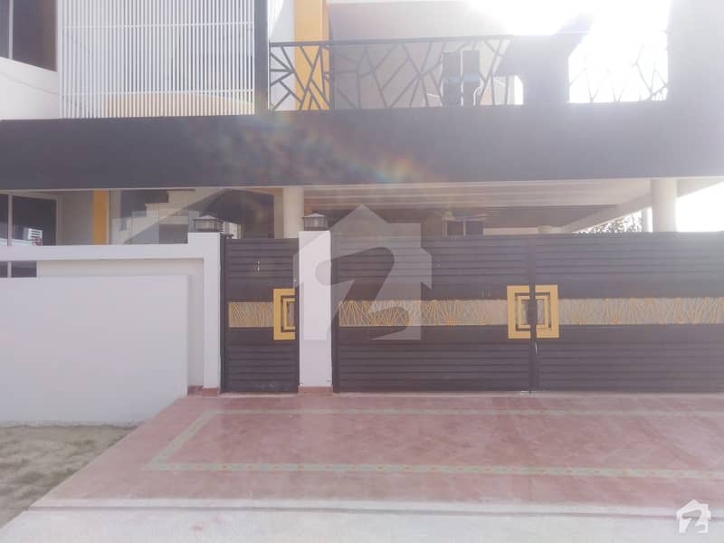 9 Marla Corner Double Storey House For Sale