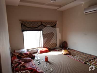 گرین ویو کالونی ملتان میں 4 کمروں کا 10 مرلہ مکان 43 ہزار میں کرایہ پر دستیاب ہے۔