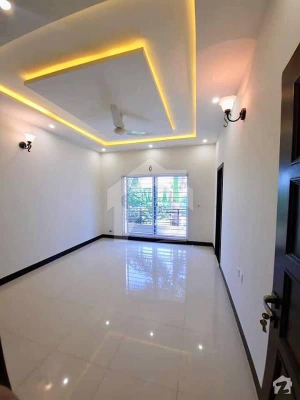 10 Marla Brand New Luxury House Is Available For Rent In Bahria Town Lahore