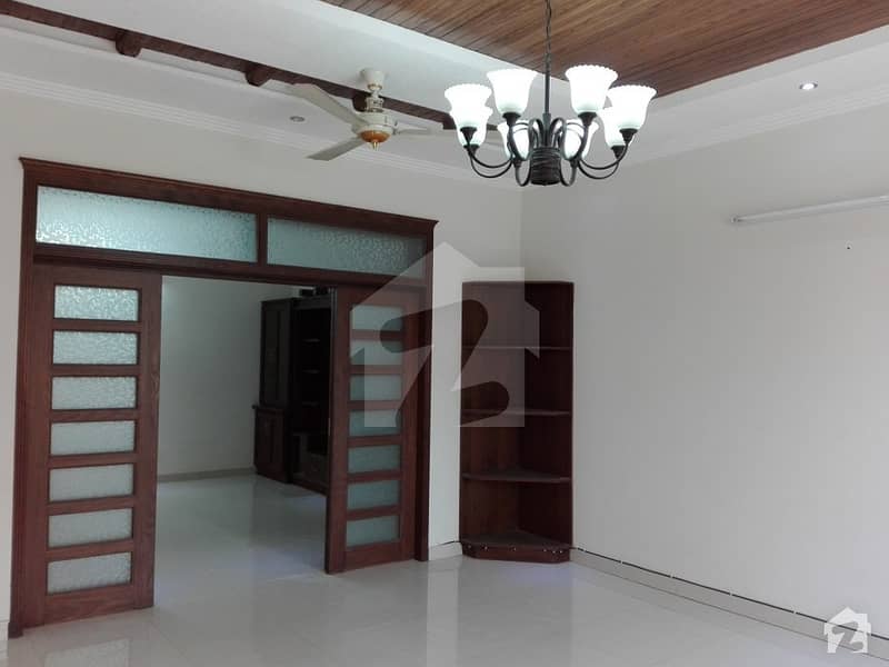 8 Marla House Available For Rent In Bahria Town