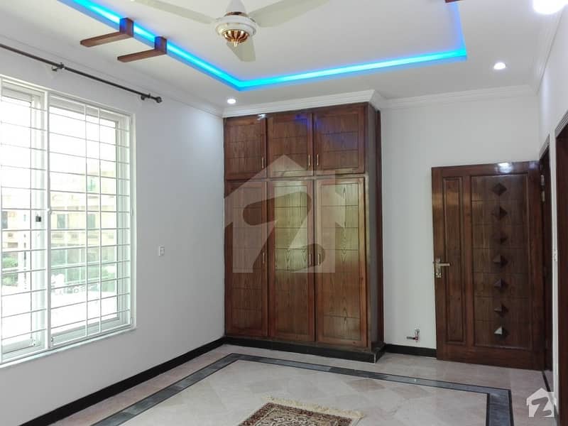 House Of 10 Marla For Rent In Bahria Town