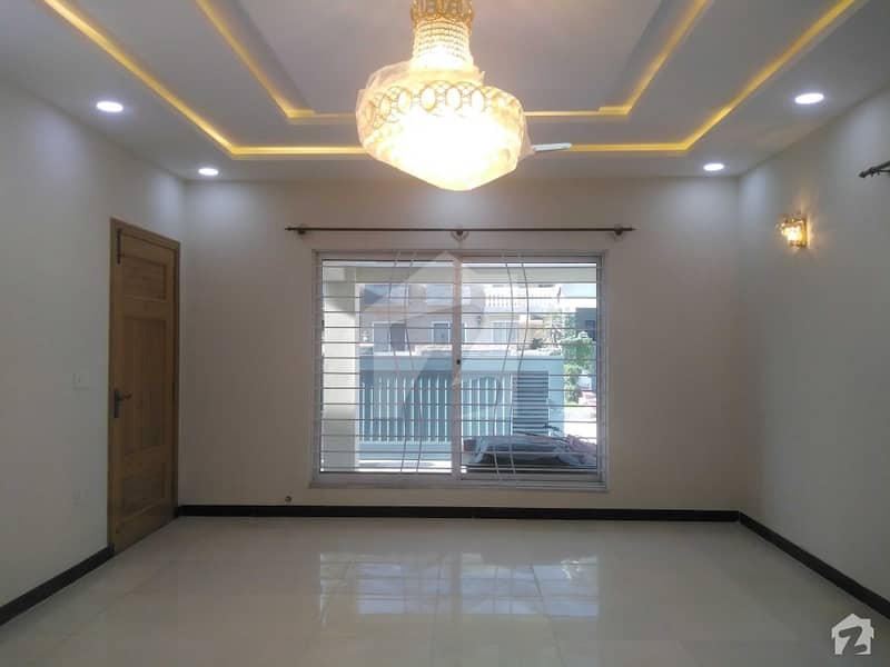 Centrally Located Flatfor Rent In Shehzad Town Available