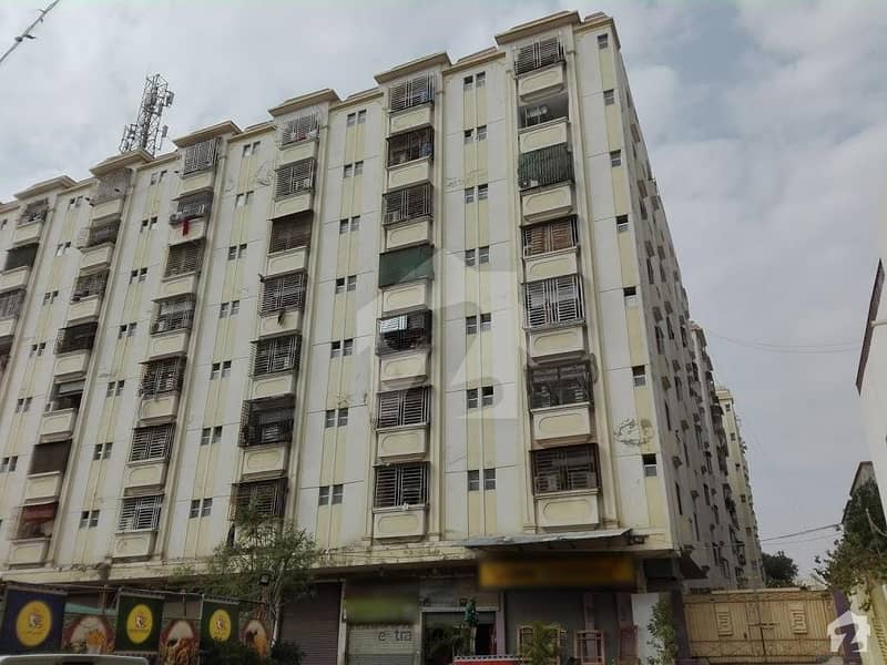 Farhan Classics Block 12 Perfect 900  Square Feet Flat In Gulistan-e-jauhar For Rent