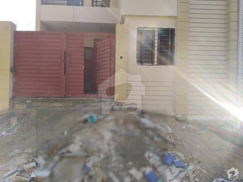 سکیم 33 کراچی میں 4 کمروں کا 5 مرلہ مکان 1.6 کروڑ میں برائے فروخت۔