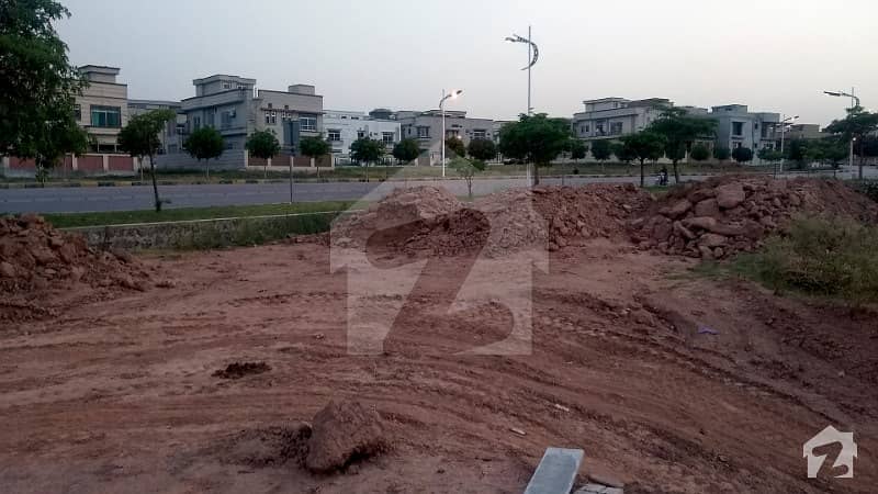 Commercial Plot No 05 Available In Block M Lake View Tower Commercial