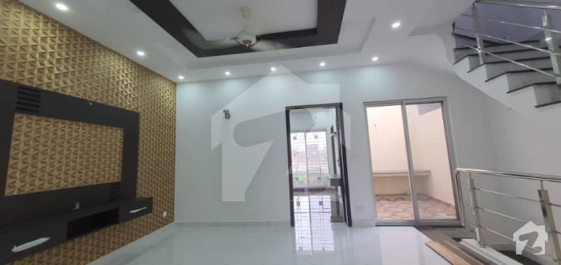 5 Marla Brand New House For Sale On 50 Ft Road And Near Park