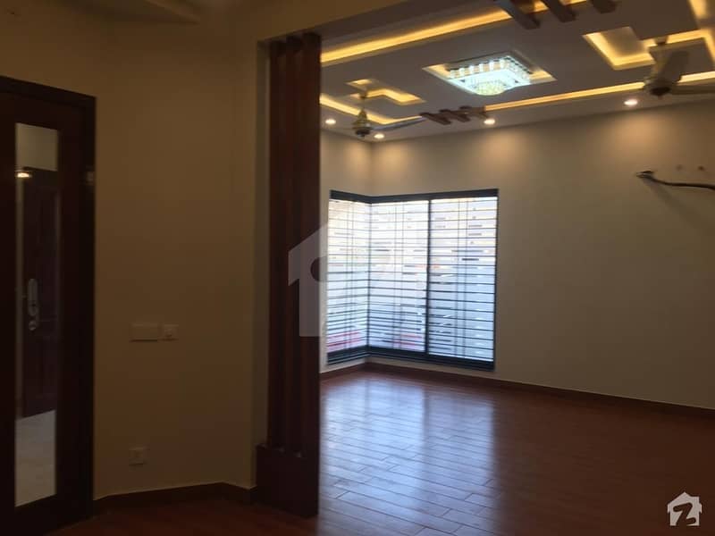 10 Marla Upper Portion Up For Rent In DHA Defence