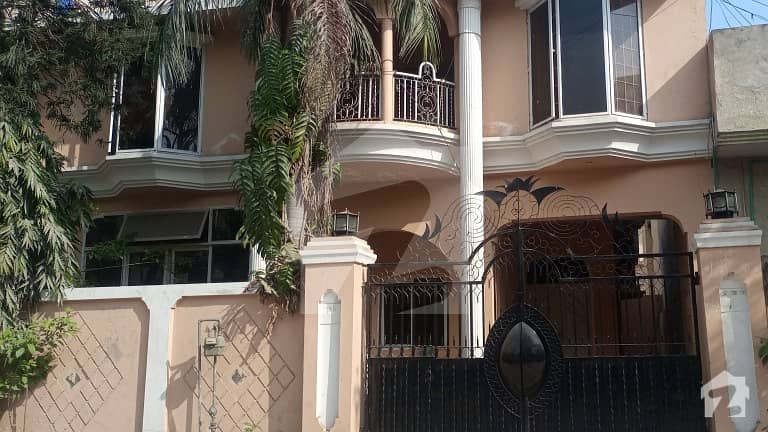 10 Marla 4 Bedroom's Double Unit House Available For Rent.