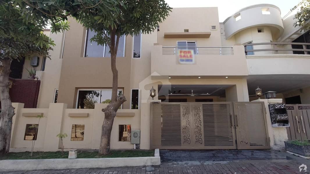 7 Marla Boulevard House Is Available For Sale In Bahria Town Phase 8