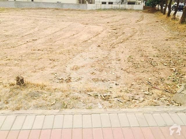 4070 Superb Location Plot For Sale In Media Town