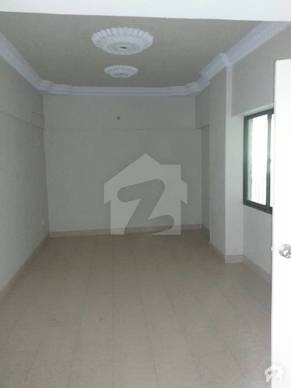 1150  Square Feet Flat Is Available For Sale