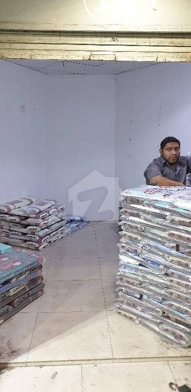 جی ٹی روڈ گوجرانوالہ میں 2 مرلہ عمارت 1.5 کروڑ میں برائے فروخت۔ جی ٹی روڈ گوجرانوالہ میں 2 مرلہ عمارت 1.5 کروڑ میں برائے فروخت۔