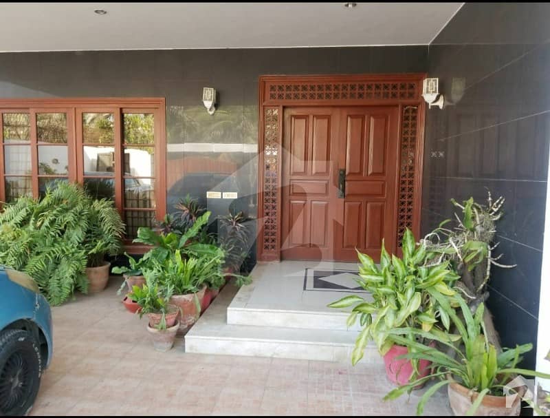 ڈی ایچ اے فیز 6 ڈی ایچ اے کراچی میں 7 کمروں کا 2 کنال مکان 16.5 کروڑ میں برائے فروخت۔
