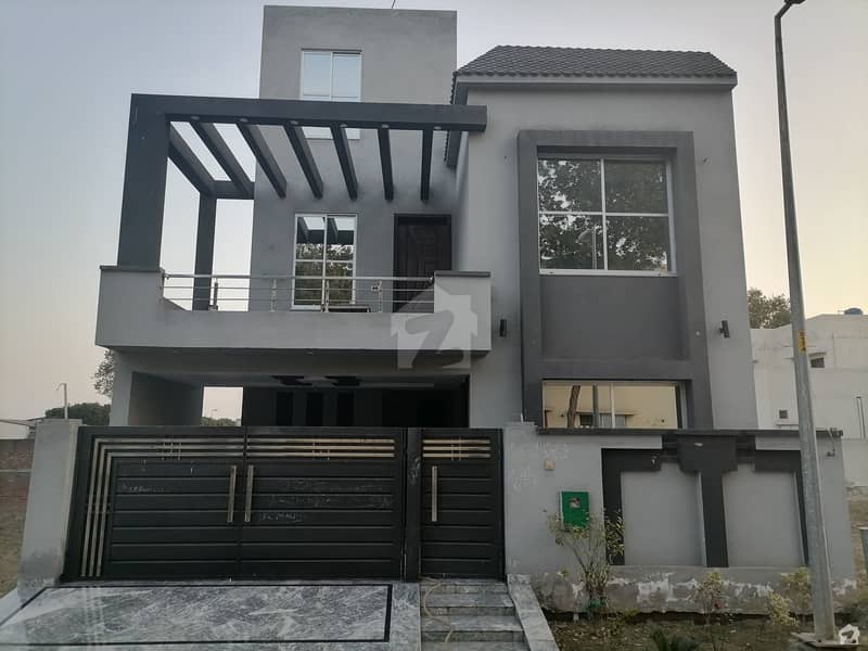 Centrally Located House In Bahria Nasheman Is Available For Sale