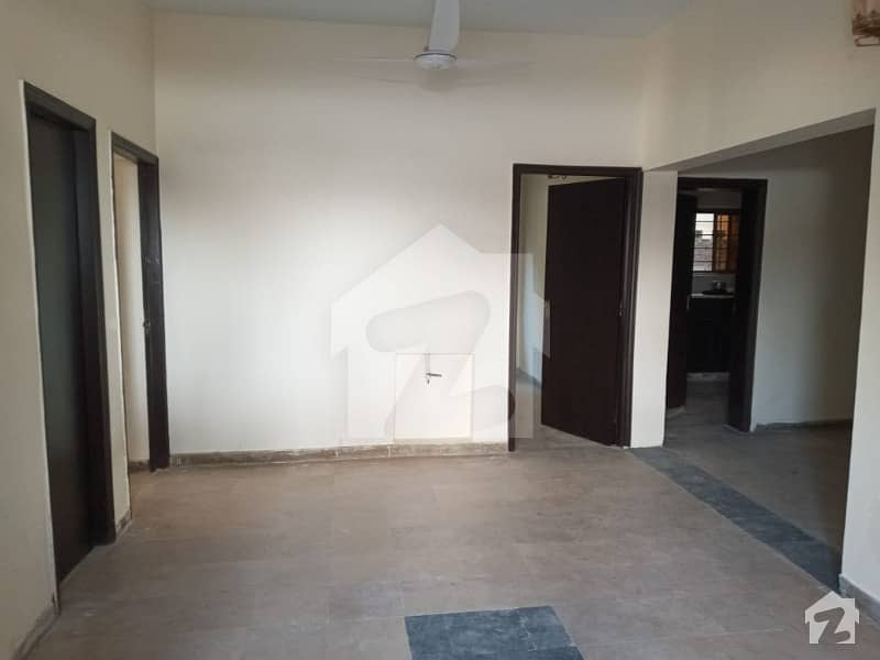 4 Bedrooms Double Storey House Available For Rent F_10