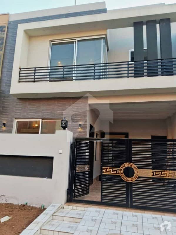 5 Marla Brand New Modern Bungalow For Sale