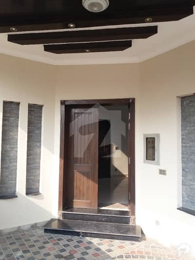 Duble Unit Bungalow With 4 Bedroom Near Park For Sale Formanites Near State Life  Society