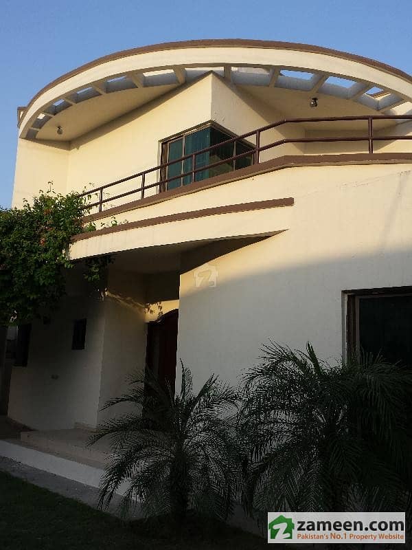 1 Kanal Younus Design House Is Available For Rent