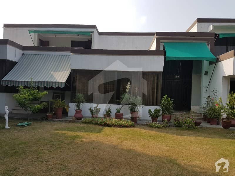 ڈی ایچ اے فیز 2 ڈیفنس (ڈی ایچ اے) لاہور میں 5 کمروں کا 2 کنال مکان 6.85 کروڑ میں برائے فروخت۔