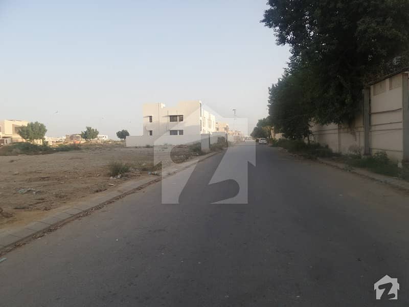 Magnificant Place 500 Yard Residential Plot For Sel On Beach Street 15th  Zone C Phase 8