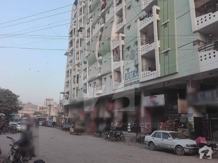 ناظم آباد - بلاک 1 ناظم آباد کراچی میں 3 کمروں کا 5 مرلہ فلیٹ 35 ہزار میں کرایہ پر دستیاب ہے۔