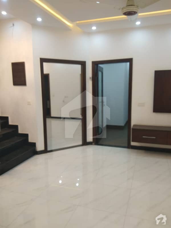 5 Marla Upper Portion Excellent Like A New House For Rent In Dream Garden Bahria Town Lahore