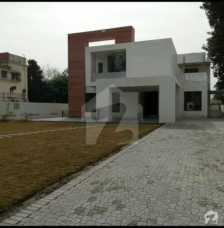 G-6 18000  Square Feet House Up For Rent