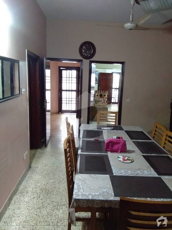 300 Sqyards 4 Bed Dd Independent Banglow For Rent In Jauhar Vip Block 16