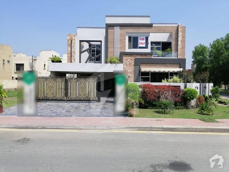 1 KANAL BEAUTIFUL HOUSE FOR SALE IN JASMINE BLOCK SECTOR C BAHRIA TOWN LAHORE