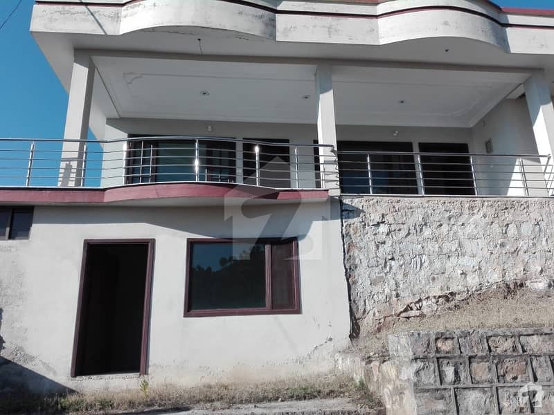 1 Kanal House Is Available For Sale