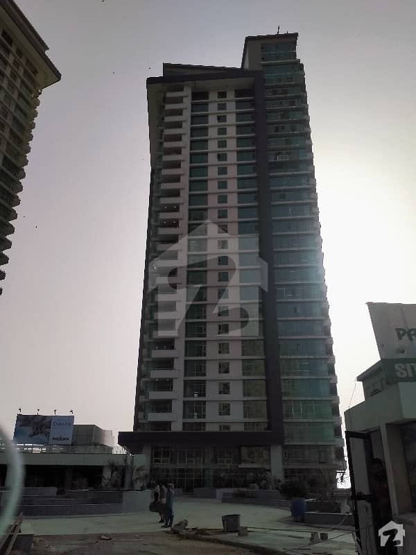 عمار ریف ٹاورز امارکریسنٹ بے ڈی ایچ اے فیز 8 ڈی ایچ اے کراچی میں 3 کمروں کا 11 مرلہ فلیٹ 6 کروڑ میں برائے فروخت۔
