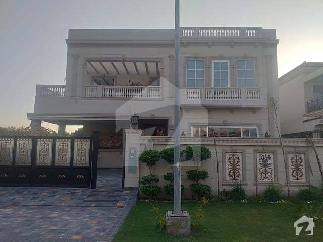 ڈی ایچ اے فیز 6 ڈیفنس (ڈی ایچ اے) لاہور میں 5 کمروں کا 1 کنال مکان 6.9 کروڑ میں برائے فروخت۔