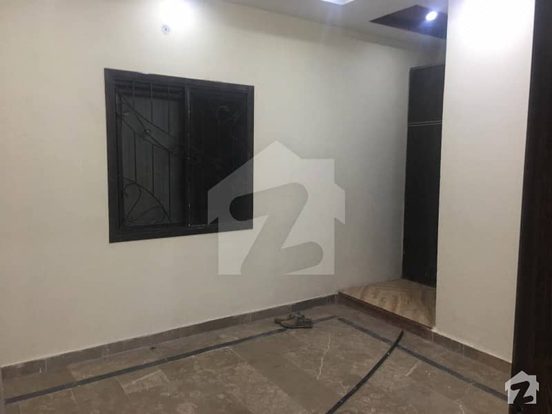 3 Marla Upper Portion Available For Rent Near Khajoor Mosque