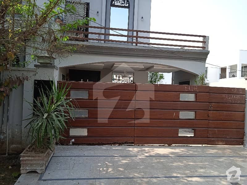 10 Marla Beautiful House For Sale In Sector C Bahria Town Lahore