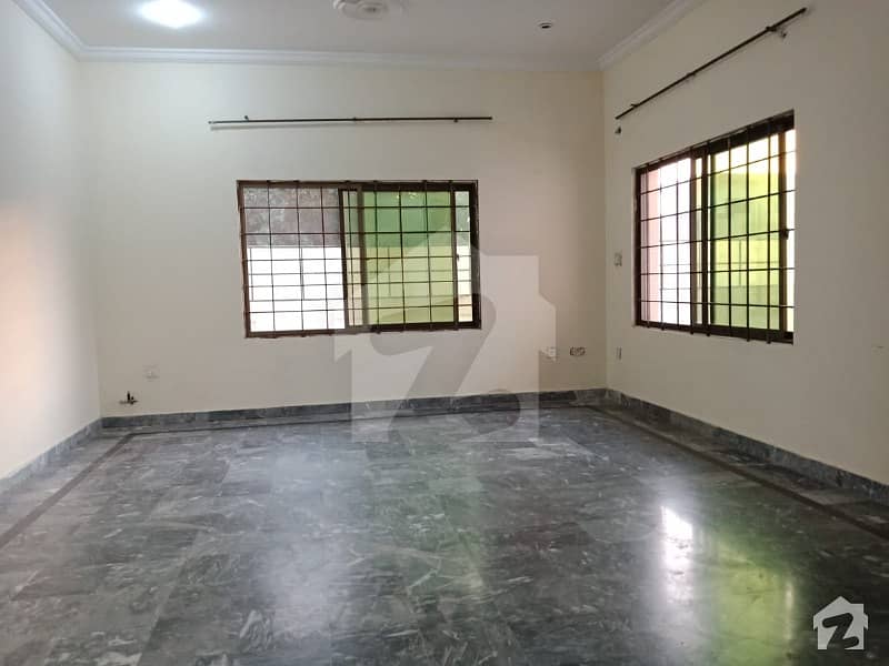Bani Gala 1 Bedroom With Gas Available For Rent