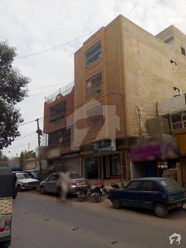 گلشنِ اقبال ٹاؤن کراچی میں 2 کمروں کا 4 مرلہ فلیٹ 75 لاکھ میں برائے فروخت۔