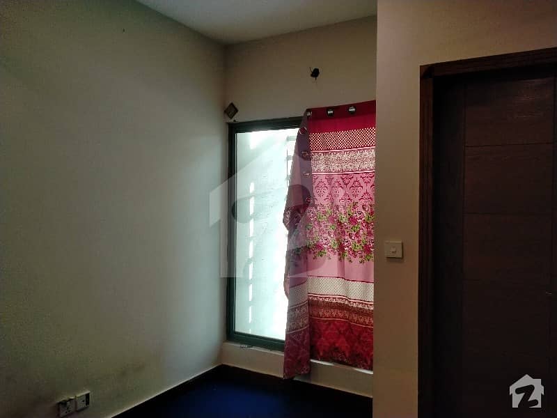 زراج سکیم ۔ سیکٹر اے زراج ہاؤسنگ سکیم اسلام آباد میں 1 کمرے کا 2 مرلہ کمرہ 13 ہزار میں کرایہ پر دستیاب ہے۔