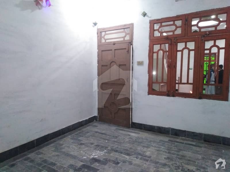 گُل بہار پشاور میں 3 کمروں کا 3 مرلہ مکان 35 ہزار میں کرایہ پر دستیاب ہے۔