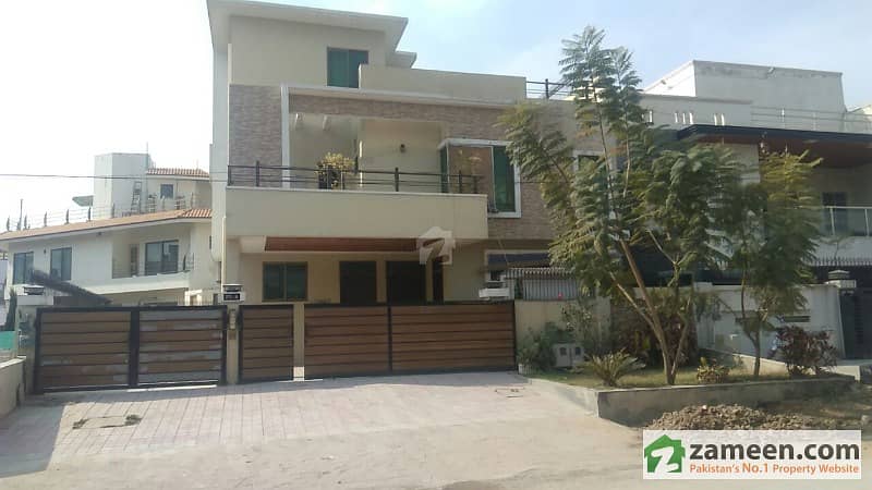 Ground Floor Office Available On Rent Ground Floor Office Available On Rent