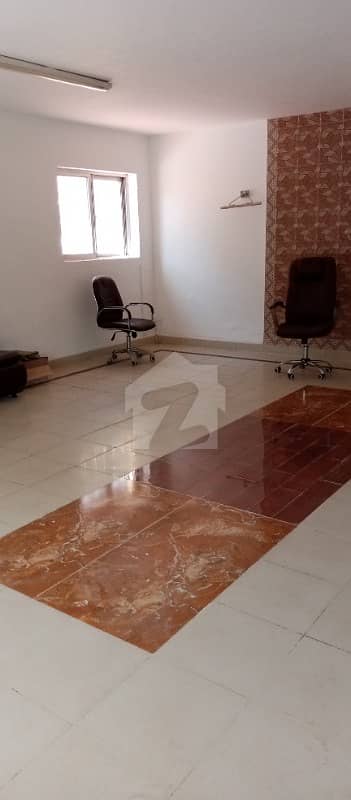ایف ۔ 7 اسلام آباد میں 4 کمروں کا 1.33 کنال پینٹ ہاؤس 2.5 لاکھ میں کرایہ پر دستیاب ہے۔ ایف ۔ 7 اسلام آباد میں 4 کمروں کا 1.33 کنال پینٹ ہاؤس 2.5 لاکھ میں کرایہ پر دستیاب ہے۔
