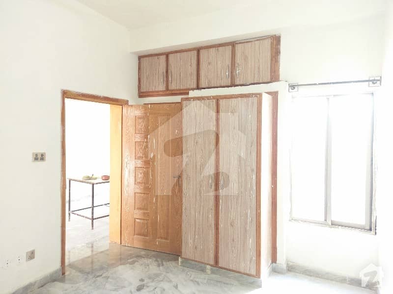 Flat For Rent Single Bedroom With Attach Washroom