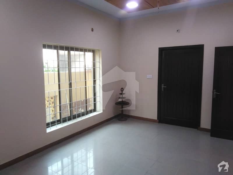 Khayaban Colony 3 House Sized 10 Marla For Rent