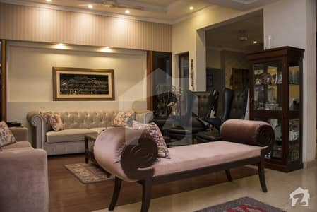ہلے ٹاور ڈی ایچ اے فیز 2 - بلاک آر فیز 2 ڈیفنس (ڈی ایچ اے) لاہور میں 6 کمروں کا 2 کنال مکان 6.75 کروڑ میں برائے فروخت۔