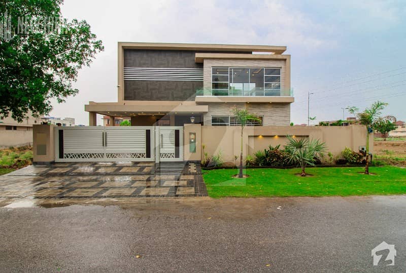Kanal Brand New Basement Bungalow Coming Near Park For Sale Kanal Brand New Basement Bungalow Coming Near Park For Sale