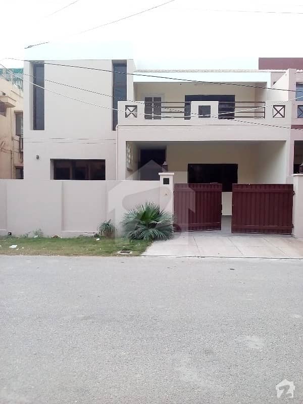 10 Marla 3 Bedroom's House Available For Rent