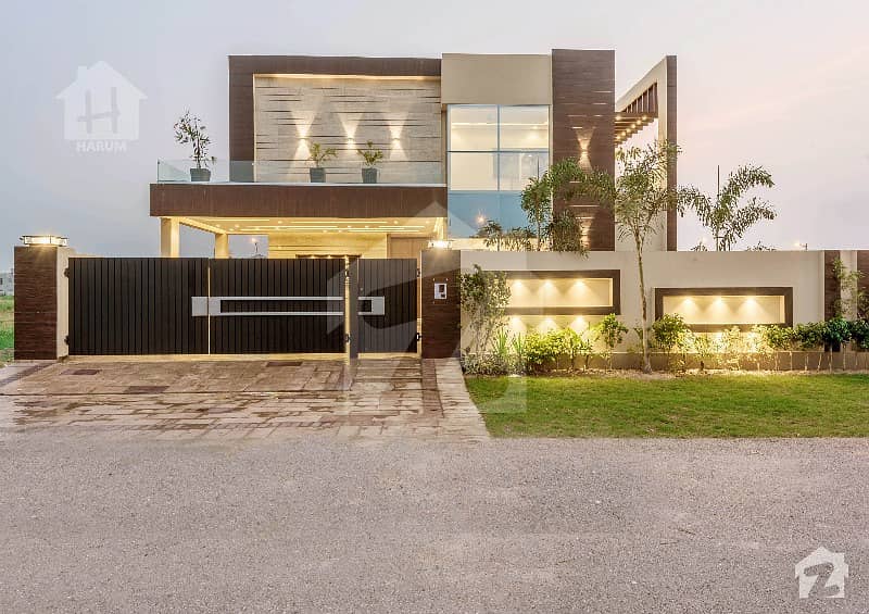 Near Defence Raya Owner Built House On 70 Ft Road
