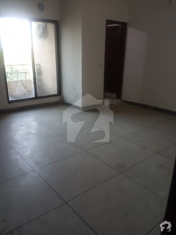 Stunning 1125  Square Feet Flat In Allama Iqbal Town Available